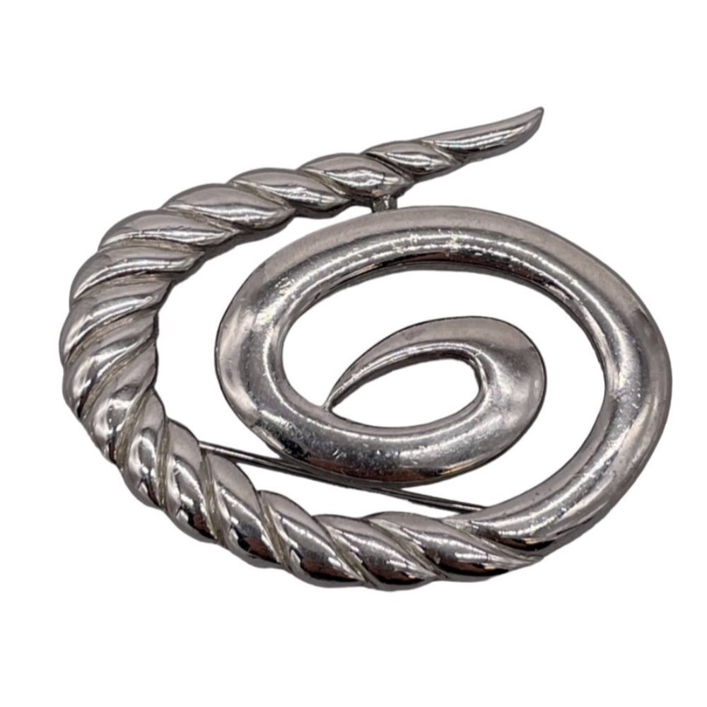 M Jent Swirl Modern Brooch Pin Silver Tone